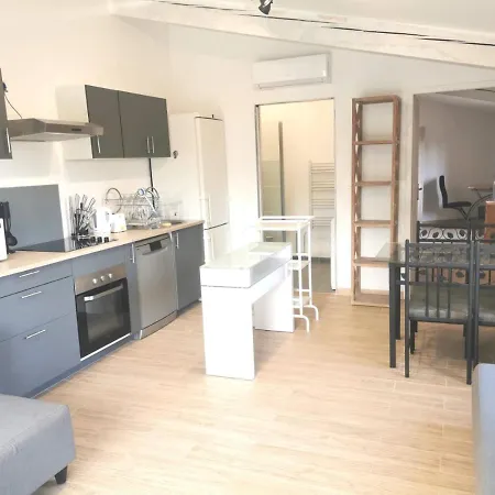 Holiday home Maison Independante Avec Piscine, 10min Avignon *