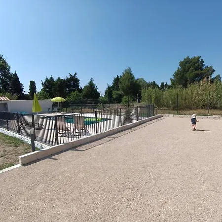 Holiday home Maison Independante Avec Piscine, 10min Avignon