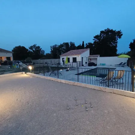 Maison Independante Avec Piscine, 10min Avignon Holiday home Pujaut