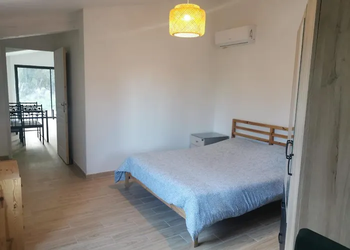 別荘 Maison Independante Avec Piscine, 10min Avignon